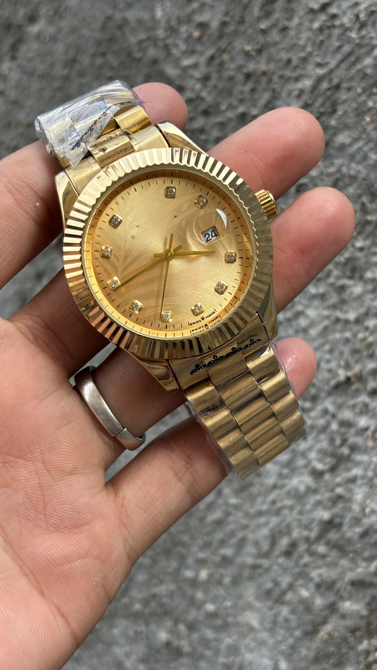Đồng hồ nam Analog Datejust mặt số vàng