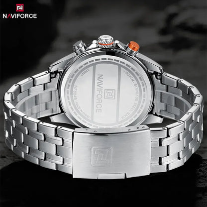 Titan Uhr