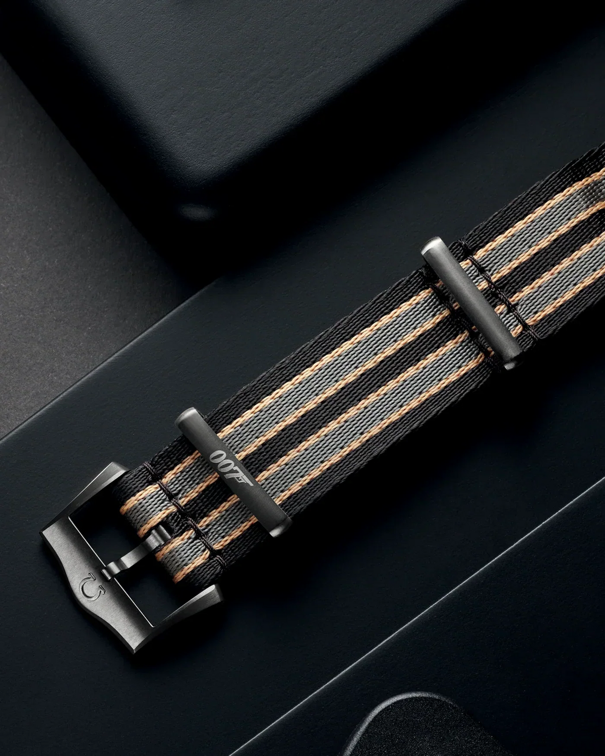 Seamaster Diver 300M 007 Edition 42mm – Kèm quà tặng